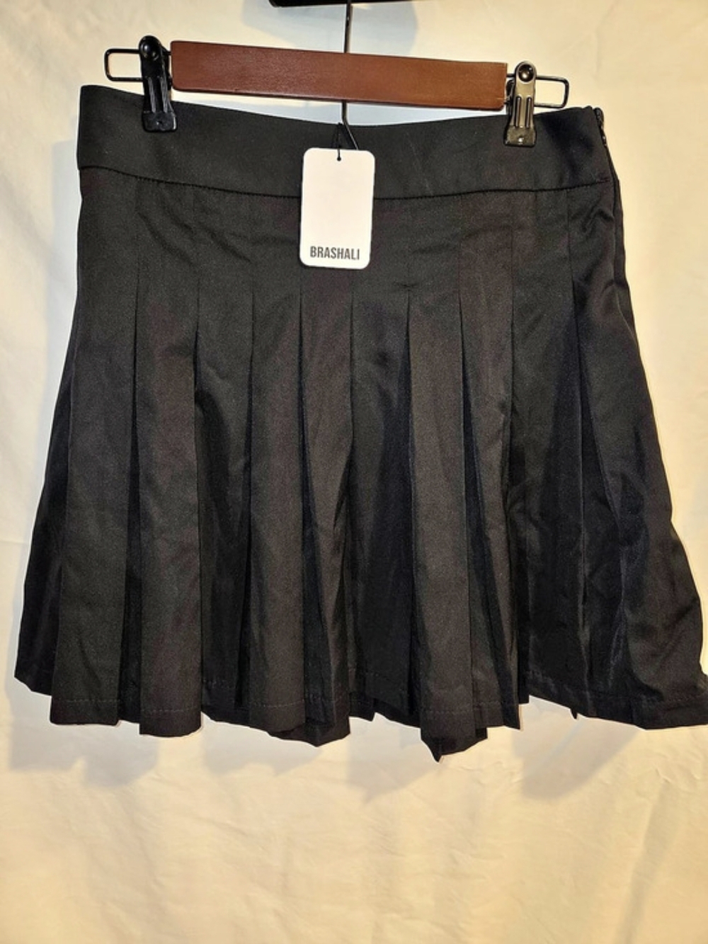 Brashali Pleated Black Skirt Size Large NWT